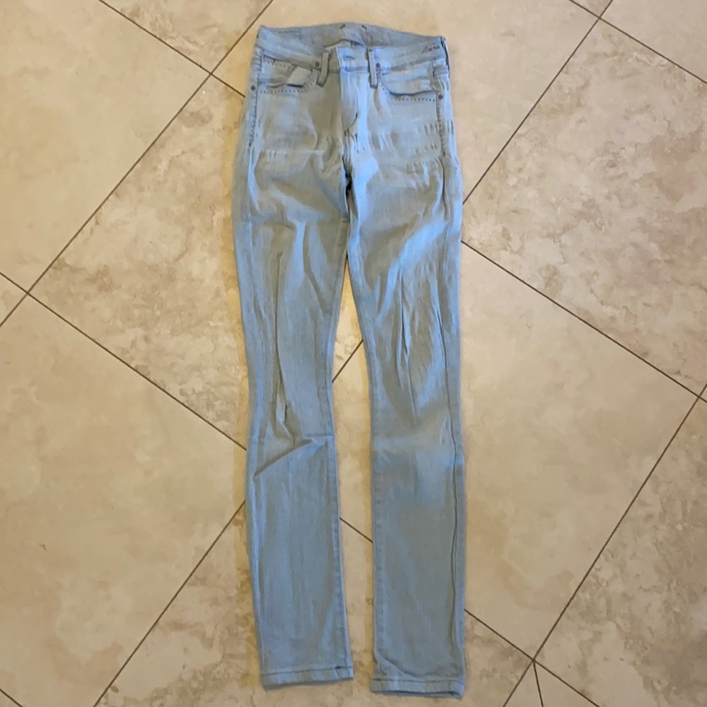 Jeans - Picture 1 of 4